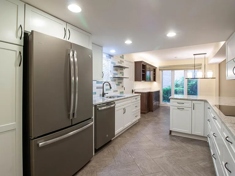 3503 Redwood Ct — Photo 15