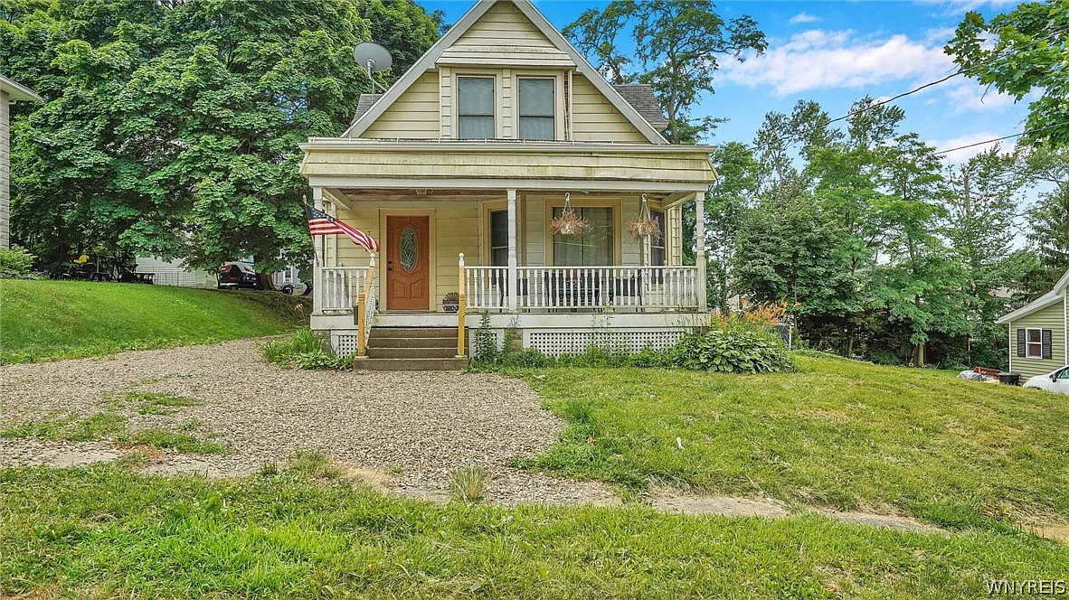 17 Robinson St photo 1