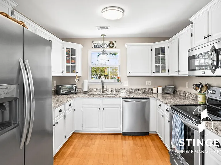 2927 Waters Edge Ct W — Photo 14