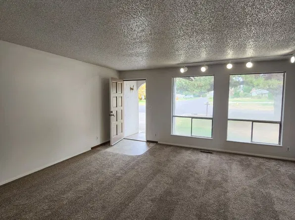 c6104, 6104 W Walnut St #A, Yakima, WA 98908