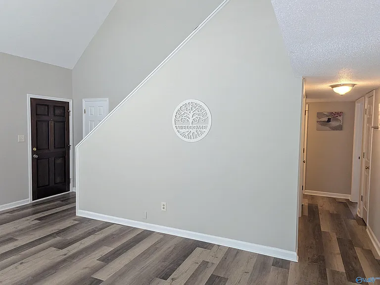 2504 Weatherstone Rd SE — Photo 4