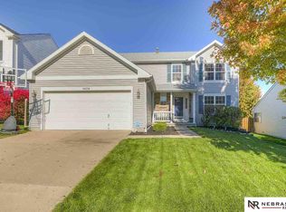 16338 Erskine St, Omaha, NE 68116