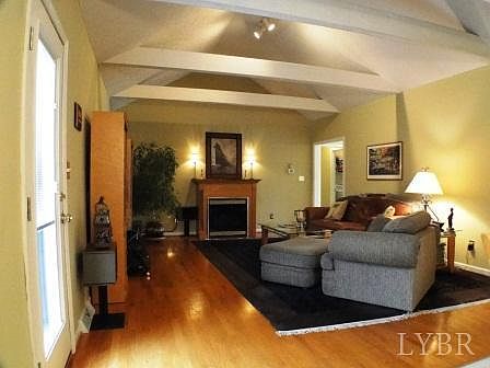 4th image of 130 Farley Branch Dr