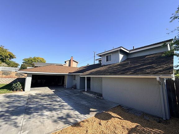3rd image of 1624 Mimosa Pl