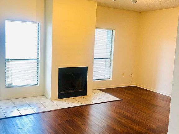 3rd image of 5131 Nicholson Dr APT B15