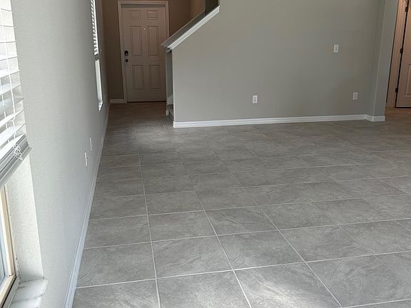 5th image of 7231 Spring Snowflake Ave