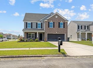415 Valdez Ct, Hinesville, GA 31313