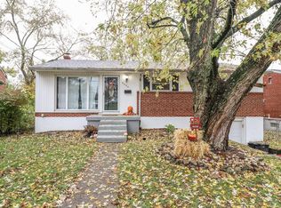 3294 Greenway Ave, Green Township, OH 45248