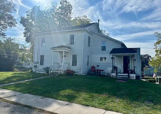 198 Owego St photo 1