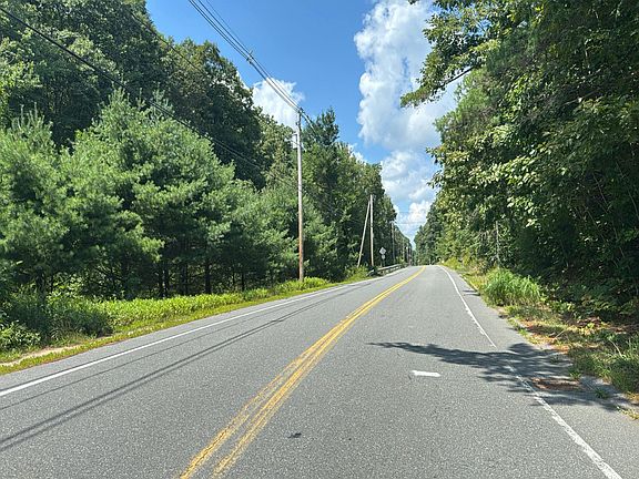 5th image of 282 Hubbardston Rd