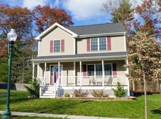 29 Bismark Meadows Rd, New Bedford, MA 02745