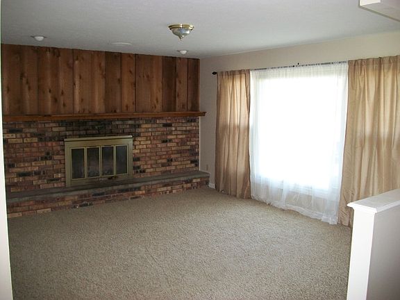 5th image of 11130 Idlewood Dr