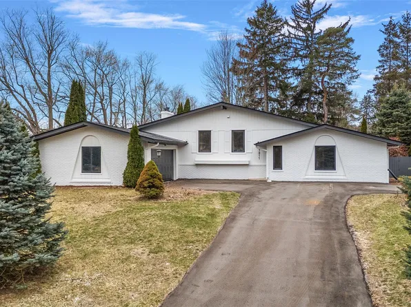 7811 Caberfae Trl, Clarkston, MI 48348