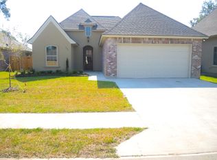 205 Cypress View Dr, Youngsville, LA 70592