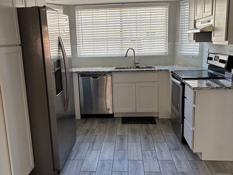 1st image of 3521 E Montreal Pl
