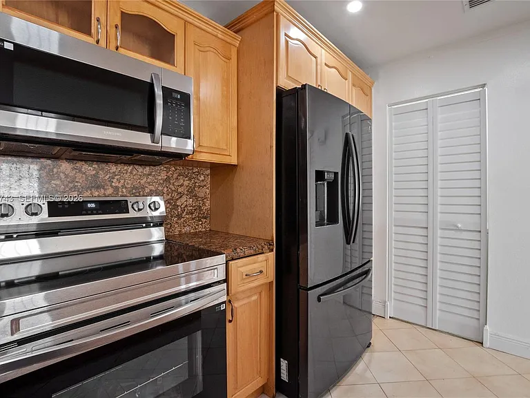 12262 SW 10th St #3-8AI — Photo 8