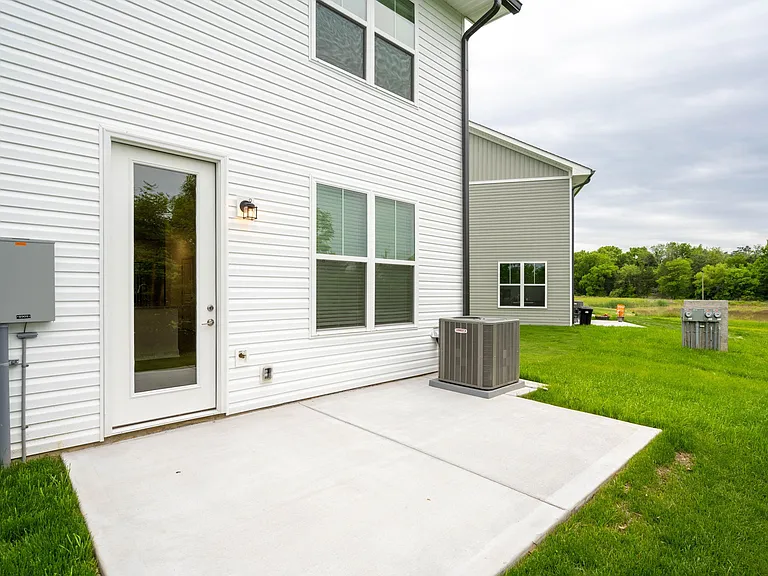 8909 James Creek Dr — Photo 3