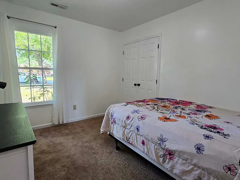 700 Rim Rd — Photo 32