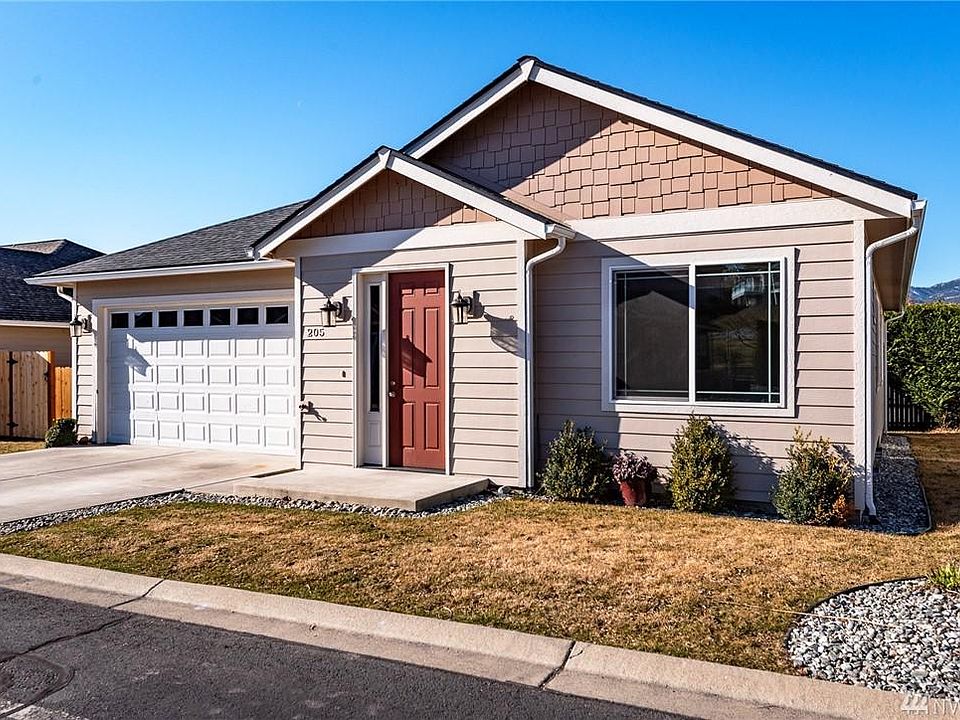 1st image of 205 Village Dr