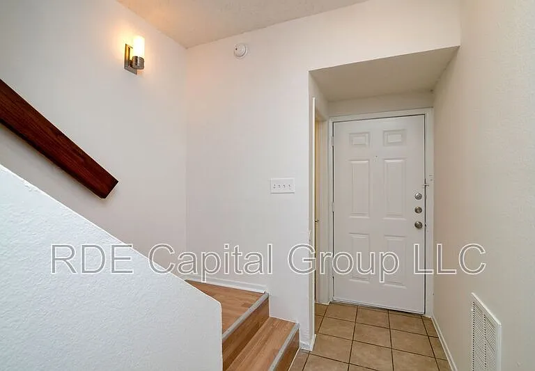 1423 Weiler Blvd — Photo 3