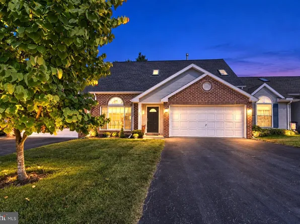 58 Greenfield Dr, Carlisle, PA 17015