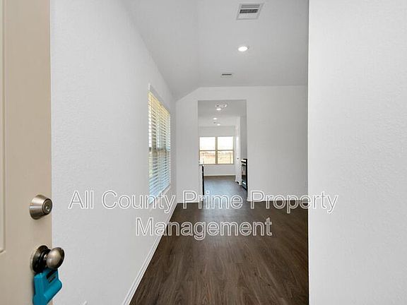 5th image of 32511 Orchard Haze Dr