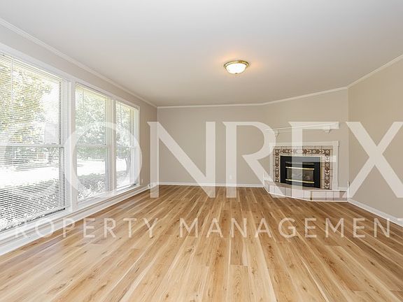 3rd image of 2140 Pace Dr