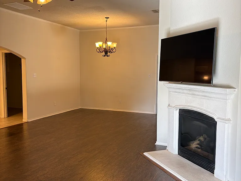 10603 Wayne Ave — Photo 2