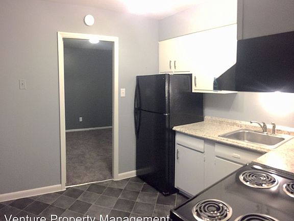 5th image of 2648 Harrison Ave APT 11