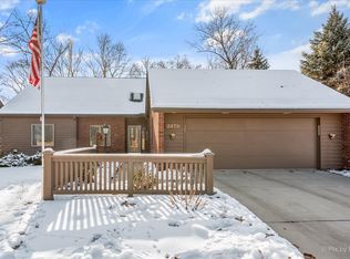 2478 Tall Oaks Dr, Elgin, IL 60123