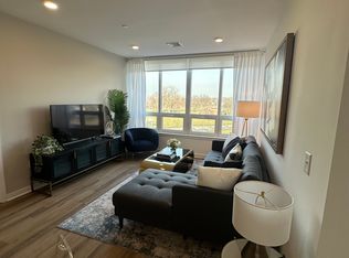 220 River St #603, Hackensack, NJ 07601