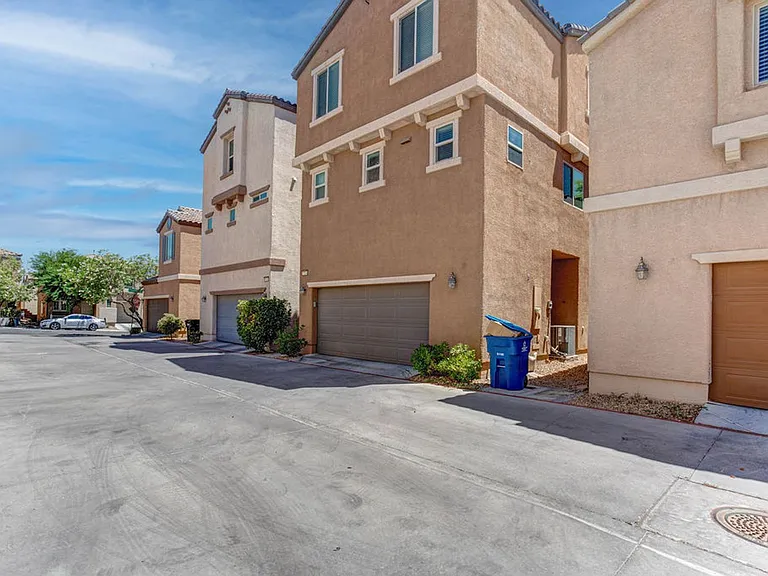 7724 Vibrant Thread Ct — Photo 42