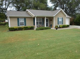 8935 John David Dr, Mascot, TN 37806