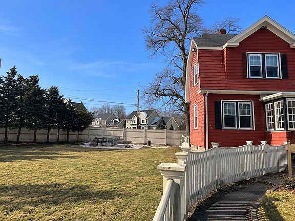3rd image of 93 Lowell St