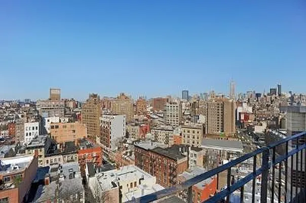 Sold by Citi Habitats | media 6