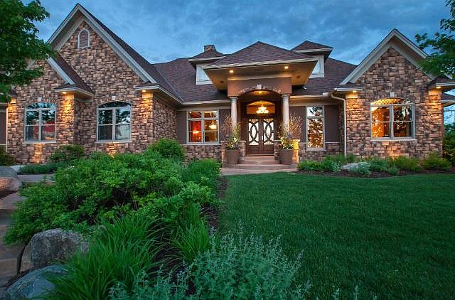 1st image of 30 Crescent Ln