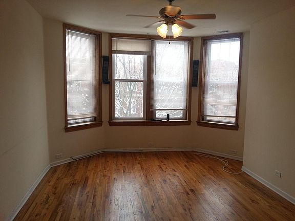 2nd image of 849 N Oakley Blvd APT 2