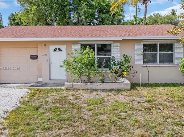 6209 Dawson St, Hollywood, FL 33023