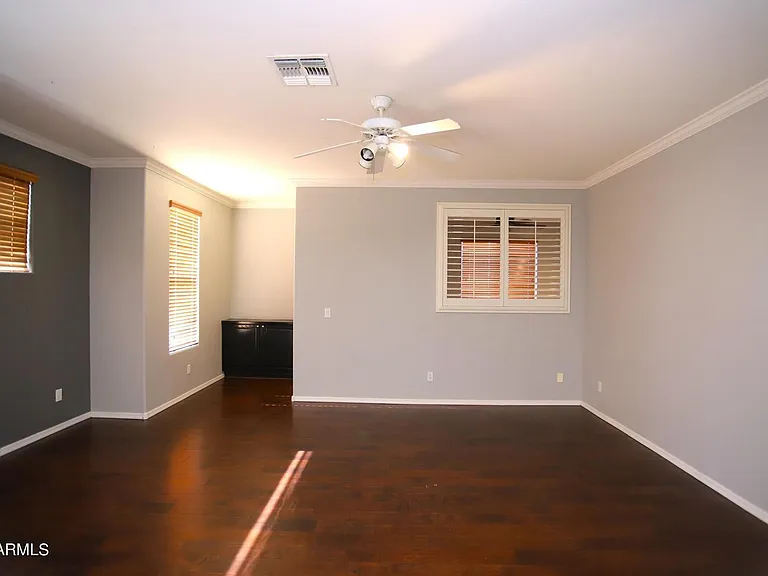 2840 S Miller Dr — Photo 15