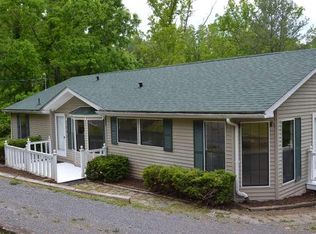 235 Wildwood Ave, Lewisburg, WV 24901