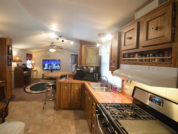 5th image of 29 Greenhaven Dr #29