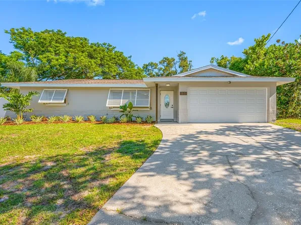 1851 Sierra Cir N, Largo, FL 33770