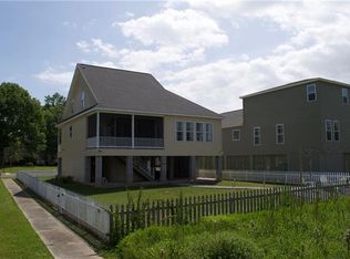 302 Pine St, Madisonville, LA 70447