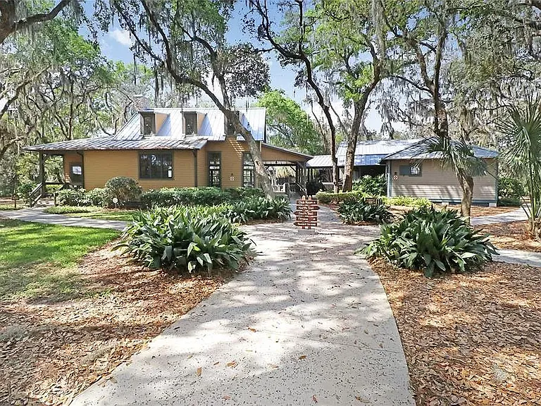 6010 Village Center Dr — Photo 31
