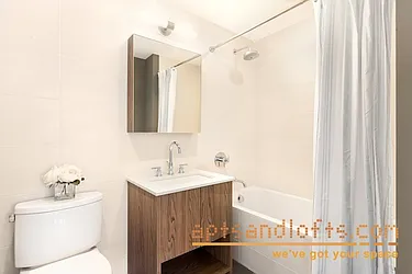 Rented by aptsandlofts.com