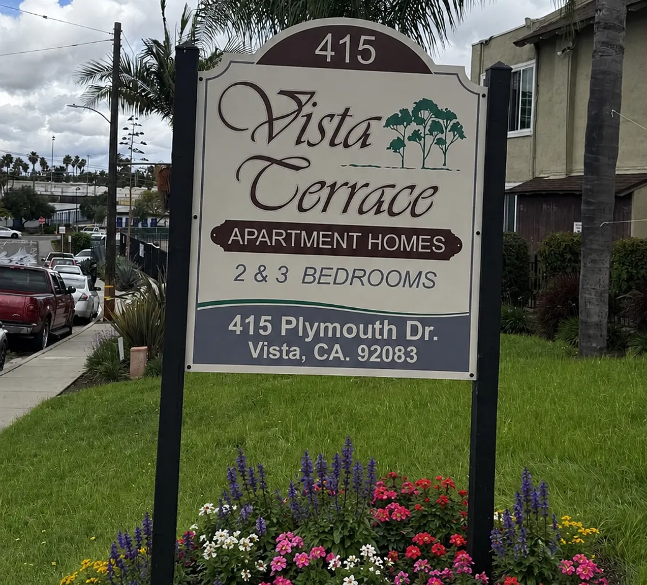 Vista Terrace Apartments — Photo 1