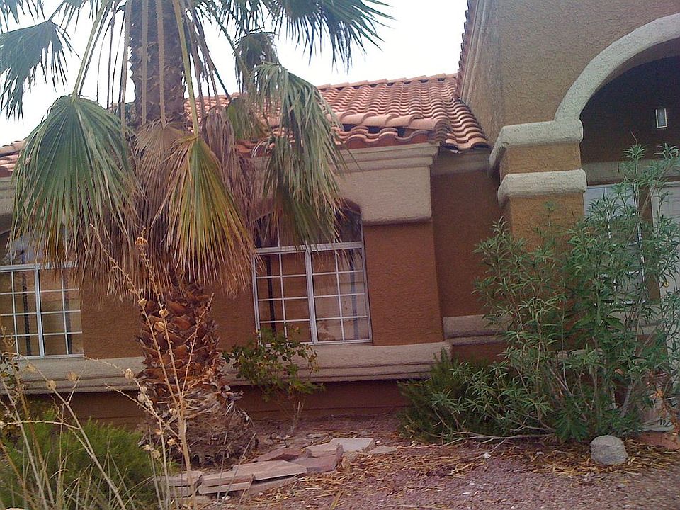 2nd image of 5120 Golfridge Dr