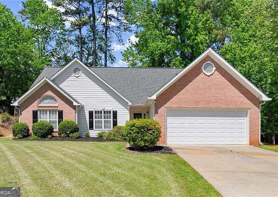 1st image of 2880 Cressington Bnd NW