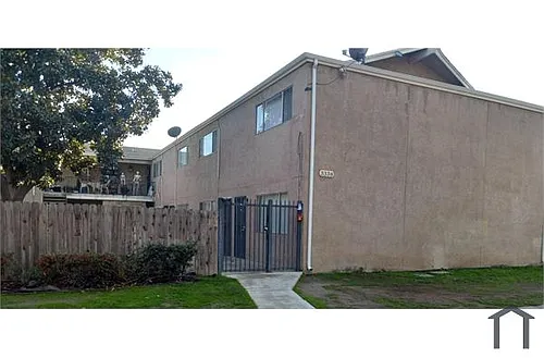 3338 E Sierra Madre Ave Photo 1