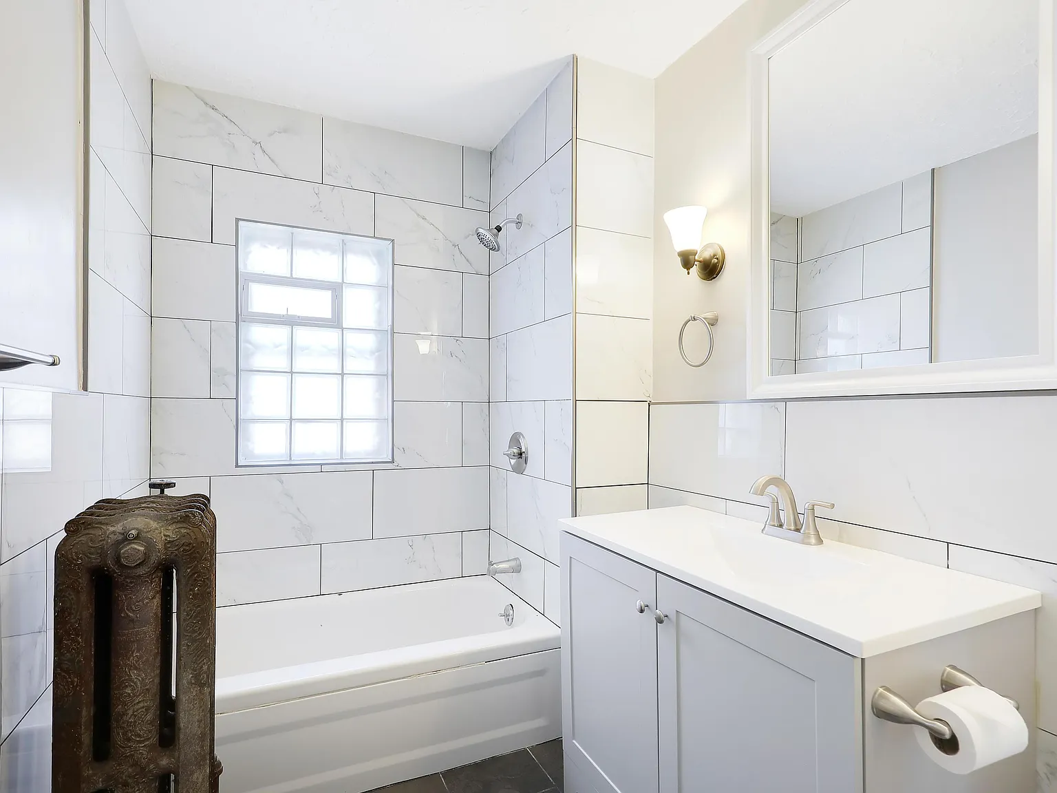 4 bed, 1700 sqft, $2,200 — Photo 4